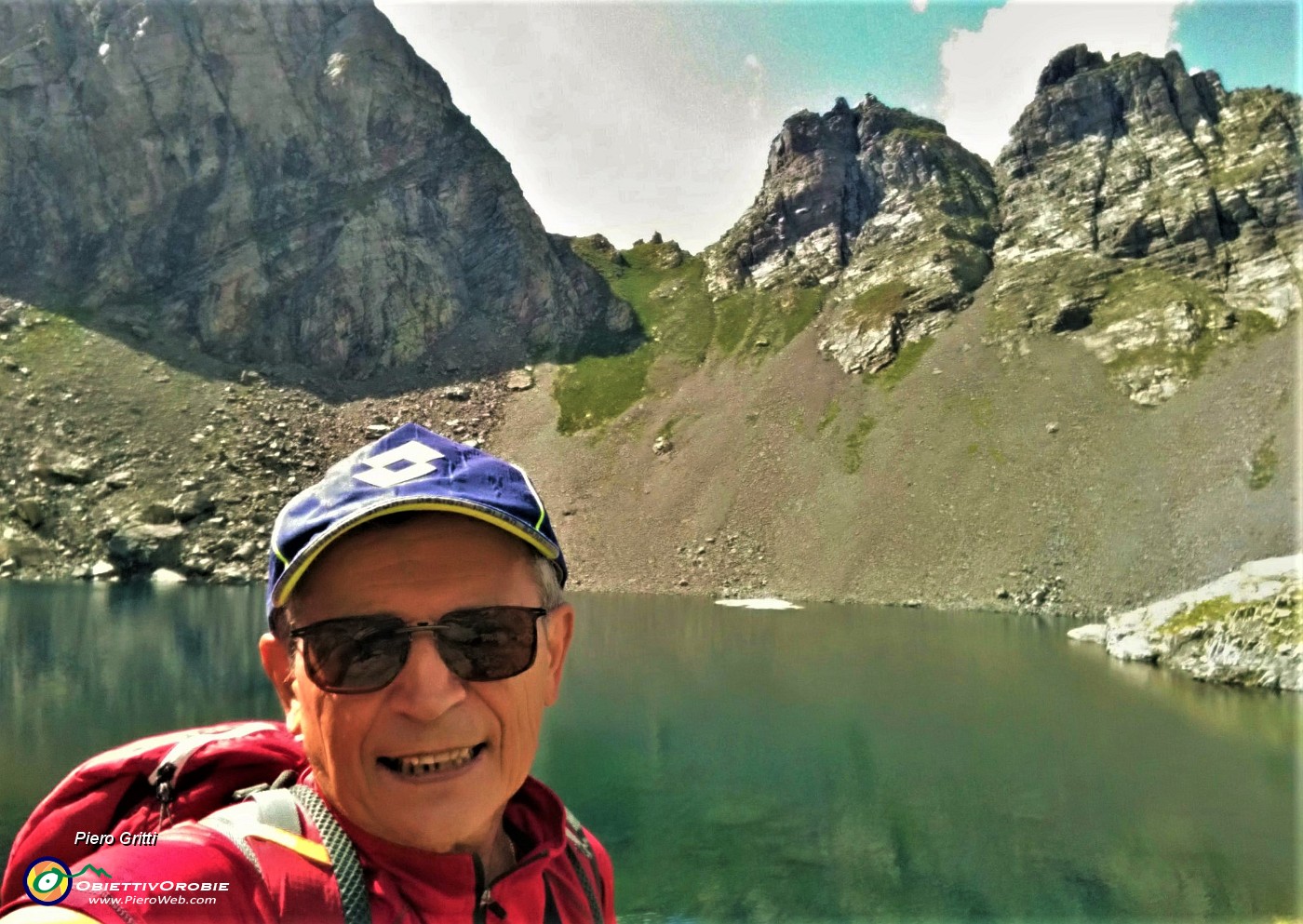 43 Eccomi al Lago Rotondo di Trona (2224 m) con le ultime chiazze di neve.jpg